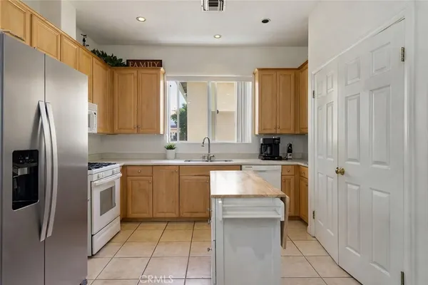 $1,399,000 | 4989 Cochran Street, Simi Valley, CA 93063