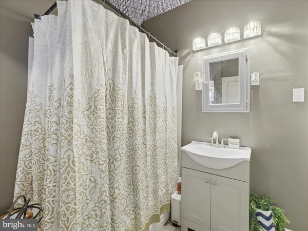 $549,900 | 14147 Lower Edgemont Road, Waynesboro, PA 17268