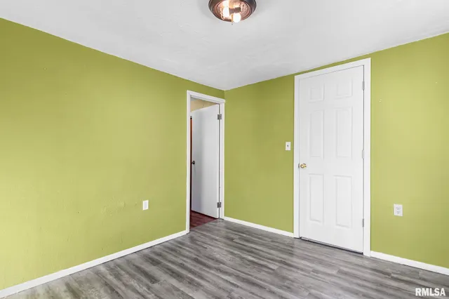 $119,900 | 107 3rd Street, Pawnee, IL 62558