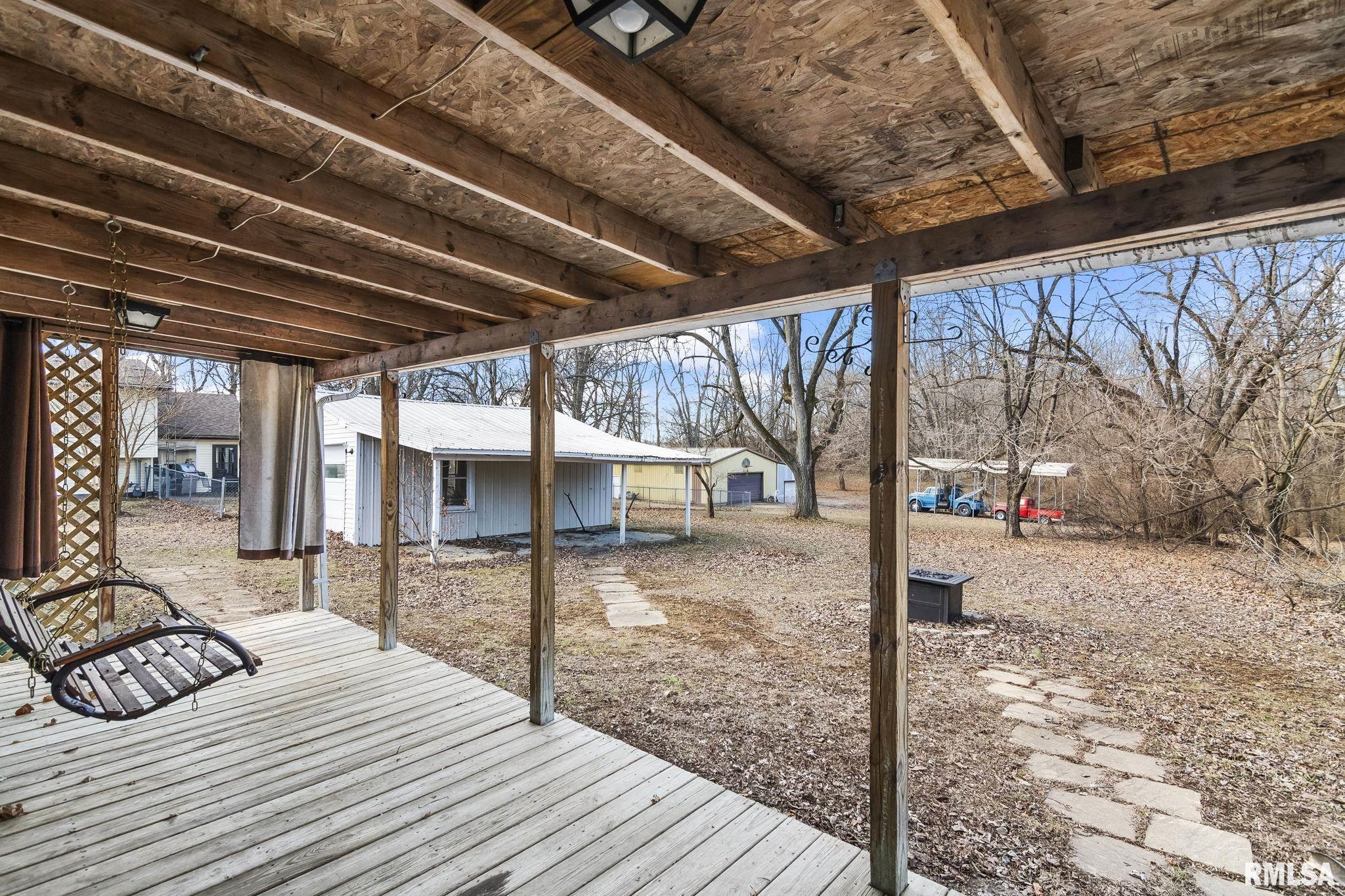 107 3rd Street Pawnee, IL 62558 - Photo 34 of 40