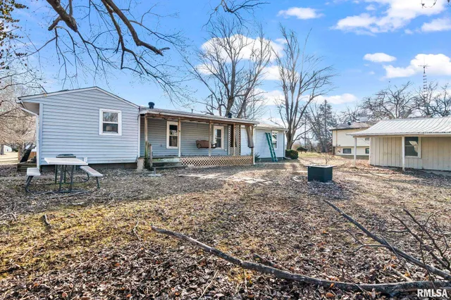 $119,900 | 107 3rd Street, Pawnee, IL 62558