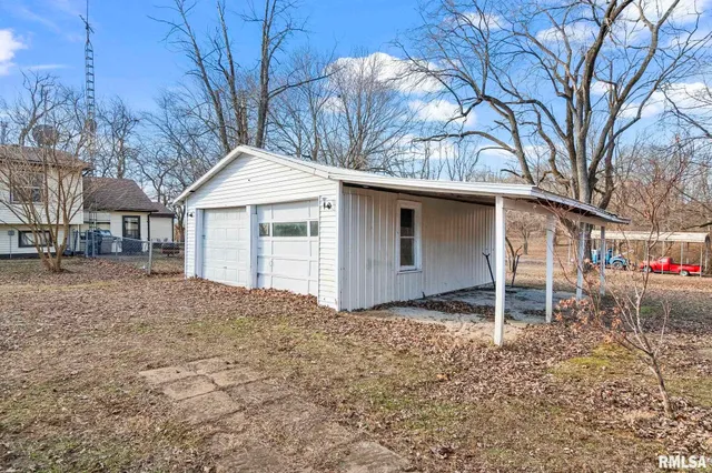 $119,900 | 107 3rd Street, Pawnee, IL 62558