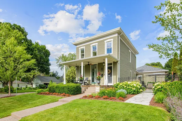 $1,000,000 | 4930 Morehead Avenue, White Bear Lake, MN 55110