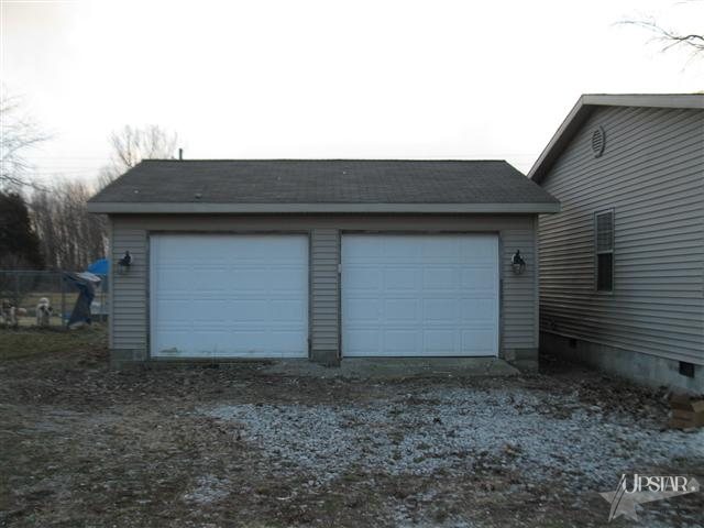 330 Walnut Street Butler, IN 46721 - Photo 2 of 23