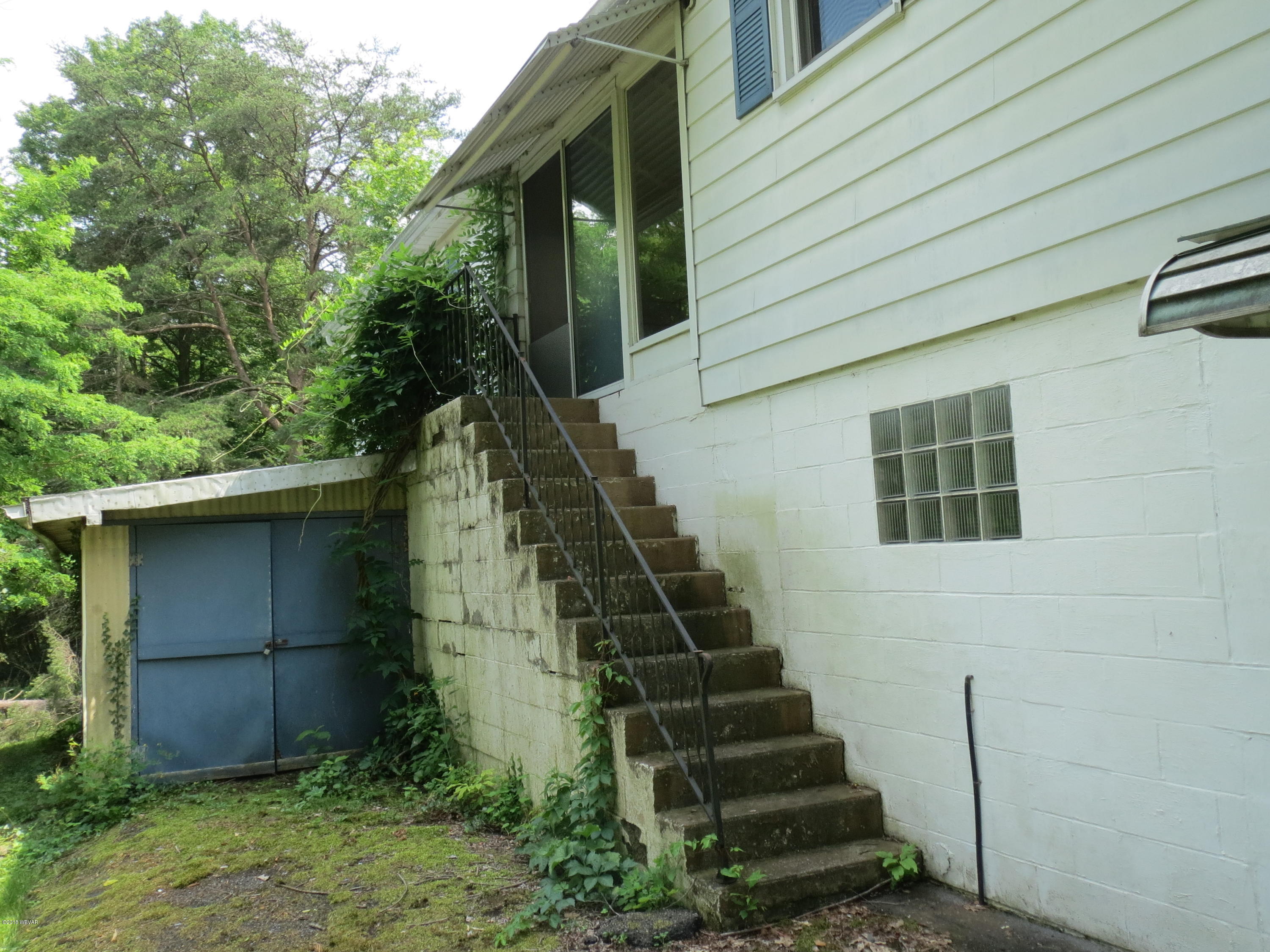 1014 Renovo Road Mill Hall, PA 17751 - Photo 4 of 41 Rear breezway entrance