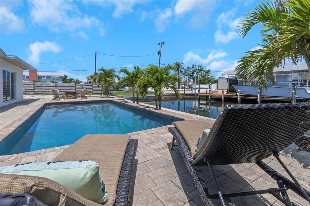 10216 Spoonbill Road East Bradenton, FL 34209 - Photo 5 of 56