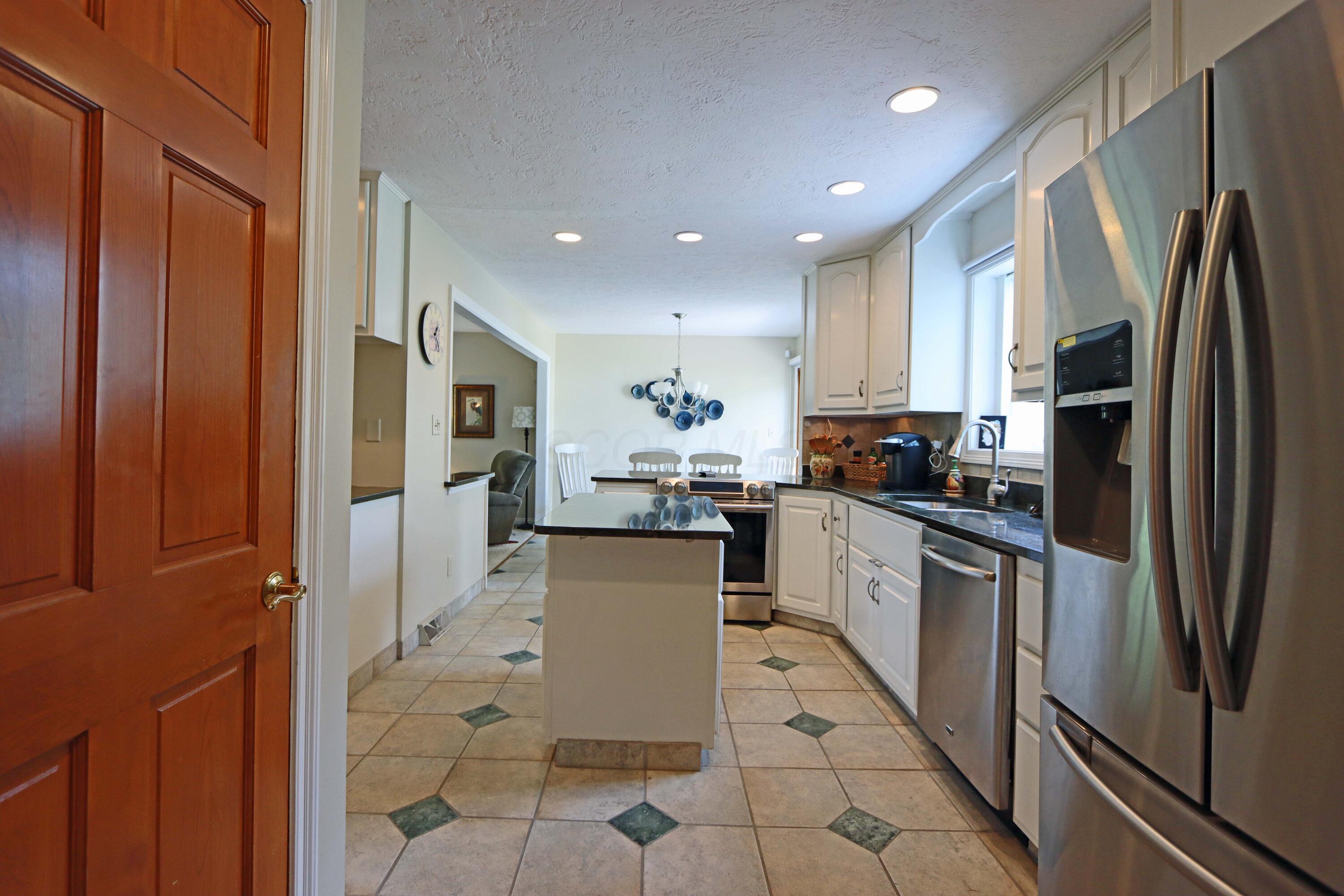 6300 Duffy Road Delaware, OH 43015 - Photo 13 of 62 Stainless steel appliances, pantry