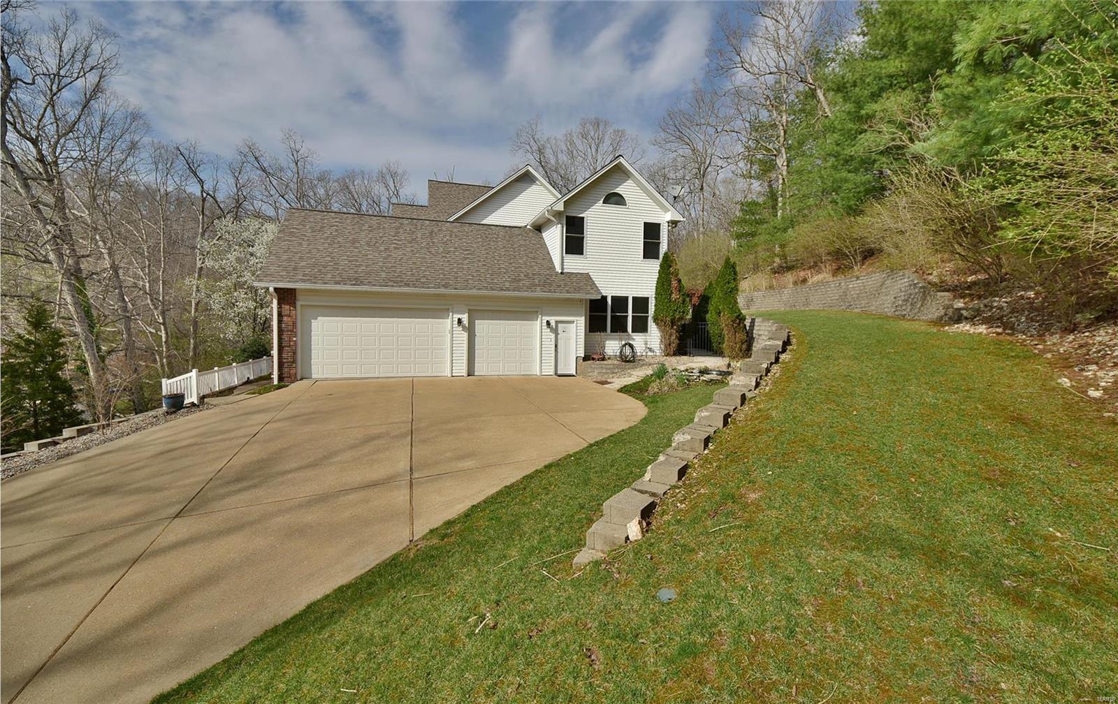 810 New Ballwin Road Ballwin, MO 63021 - Photo 4 of 91 Gallery Image 4