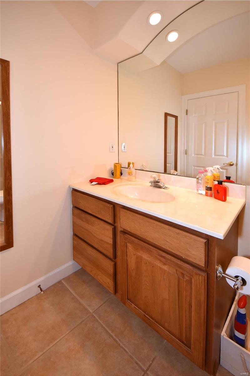 810 New Ballwin Road Ballwin, MO 63021 - Photo 68 of 91 Gallery Image 68
