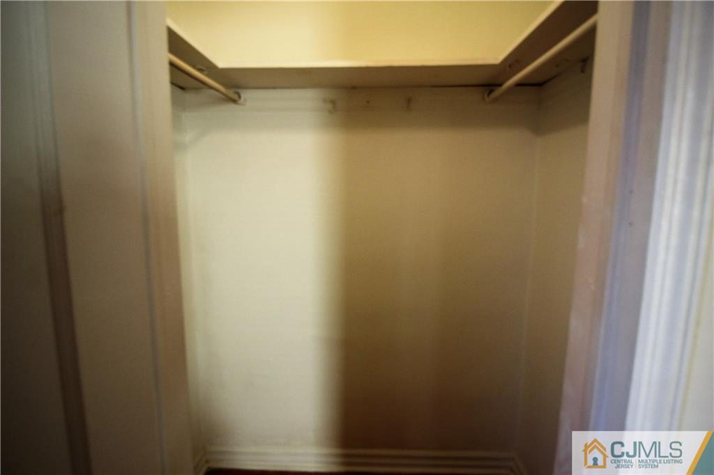 9 MacArthur Drive Edison, NJ 08837 - Photo 8 of 24 a view of small space