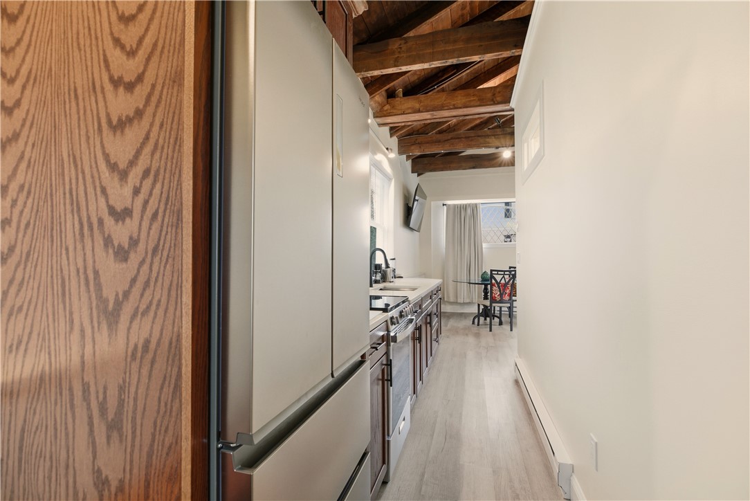 98 Kay Street Newport, RI 02840 - Photo 6 of 22