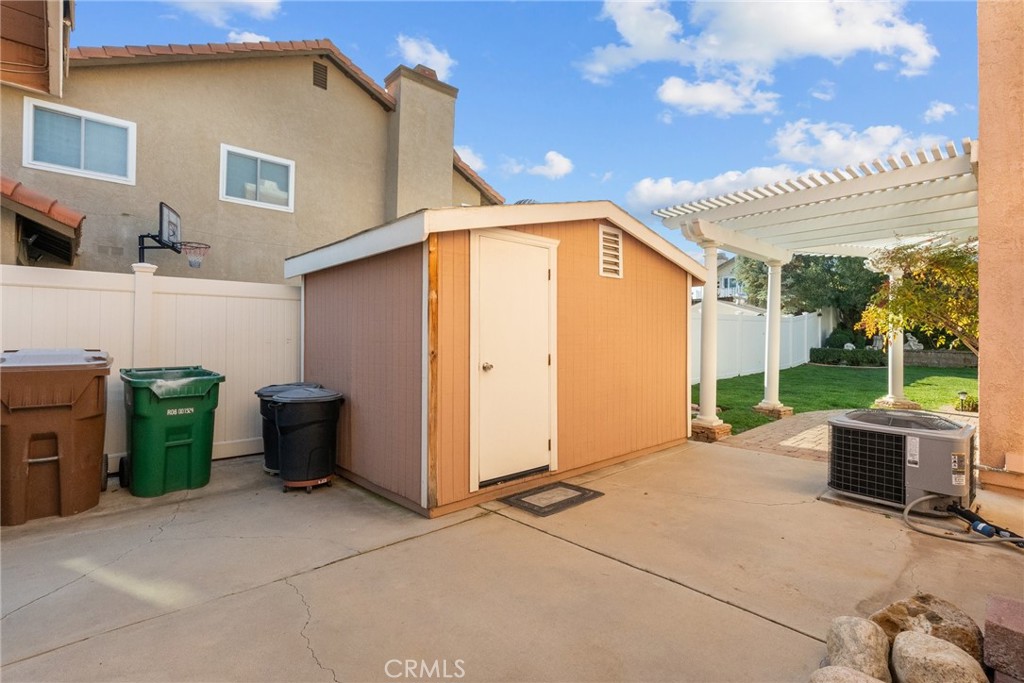 3418 Vicker Way Palmdale, CA 93551 - Photo 33 of 41