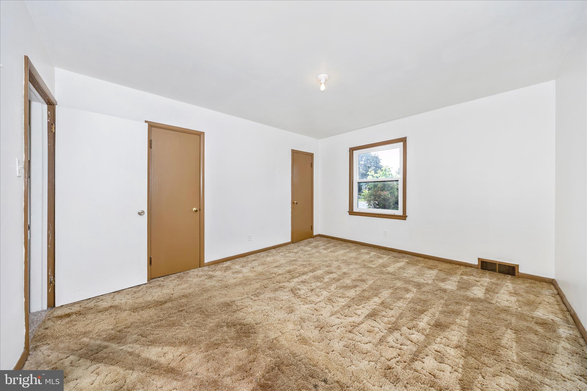 17534 Lincolnshire Road Hagerstown, MD 21740 - Photo 23 of 50 Bedroom 2