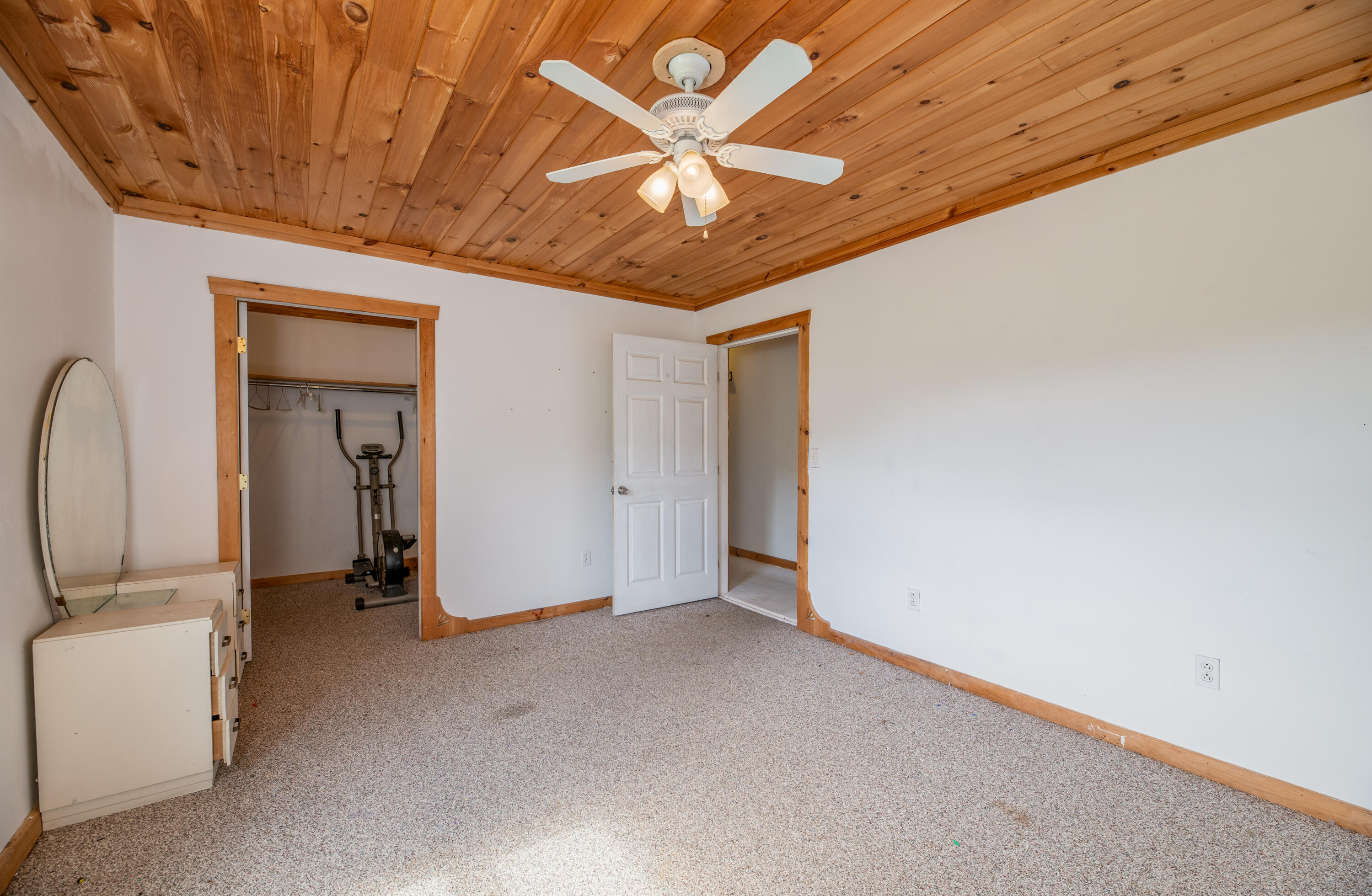 945 East Thorndike Road Thorndike, ME 04986 - Photo 29 of 44 Interior14