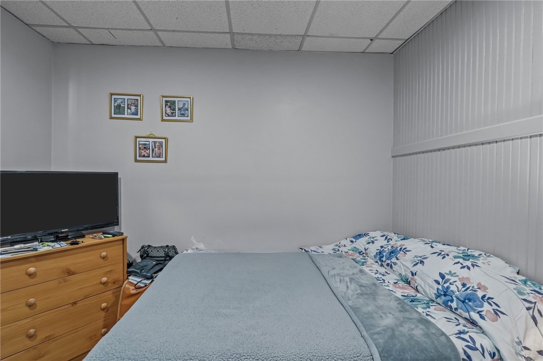 114 Commodore Street Providence, RI 02904 - Photo 30 of 39