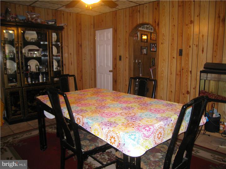 409 Delaware Avenue Riverside, NJ 08075 - Photo 6 of 13 Dining Room
