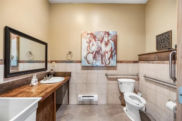 a house view with a outdoor space