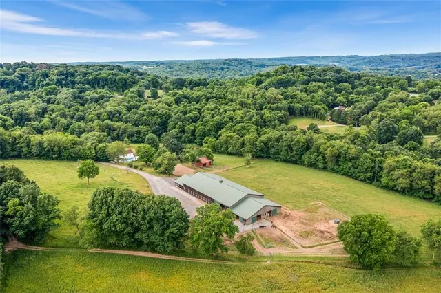 $1,150,000 | 2496 Highway 30, Hookstown, PA 15050