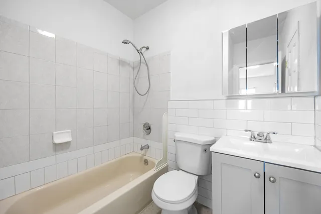 $3,750 | 657 Evergreen Avenue | Bushwick