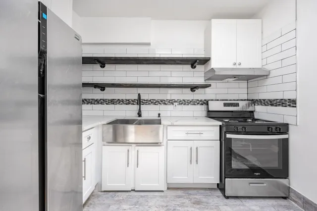 $3,750 | 657 Evergreen Avenue | Bushwick