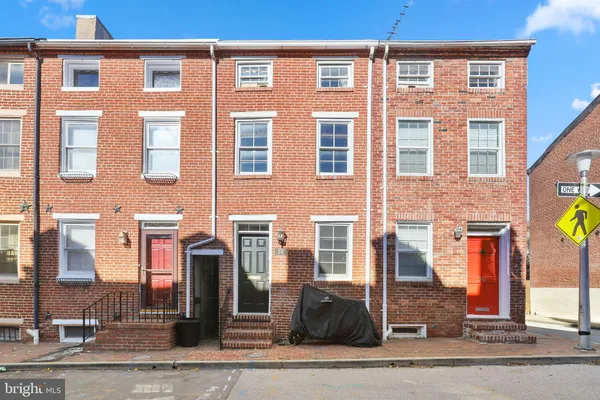 $2,100 | 24 East Hamburg Street, Baltimore, MD 21230