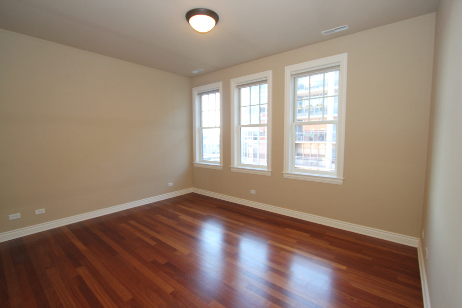 35 South Racine Avenue, Unit 5NW Chicago, IL 60607 - Photo 18 of 25 Gallery Image 18