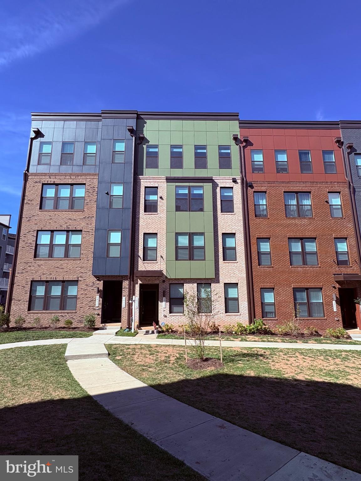 14114 Gypsum Loop, Unit 64 Chantilly, VA 20151 - Photo 1 of 40 a front view of a building
