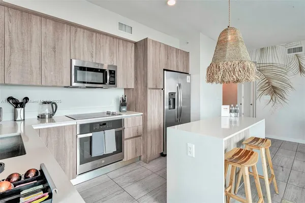 $940,000 | Design District, Miami, FL 33137
