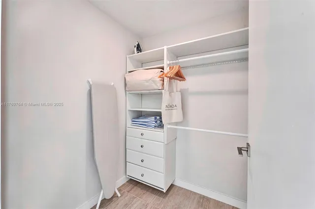 $990,000 | Design District, Miami, FL 33137