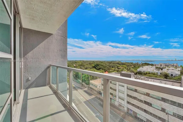 $940,000 | Design District, Miami, FL 33137