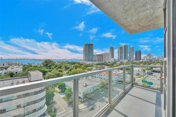 $940,000 | Design District, Miami, FL 33137