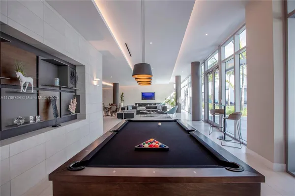 $940,000 | Design District, Miami, FL 33137