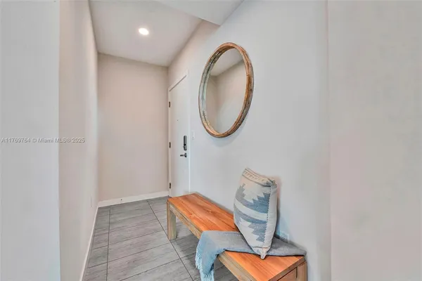 $940,000 | Design District, Miami, FL 33137