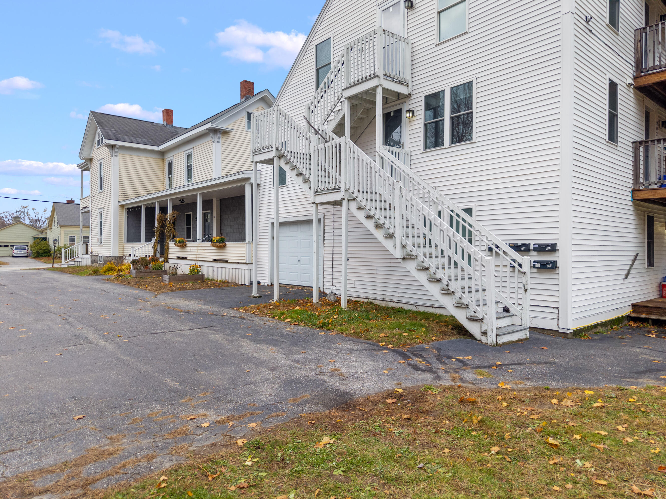 91 Bradley Street Saco, ME 04072 - Photo 5 of 52 91 Bradley St_229