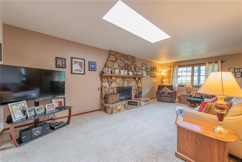 1453 Airport Road Vandergrift, PA 15690 - Photo 5 of 48 a living room with furniture and a flat screen tv