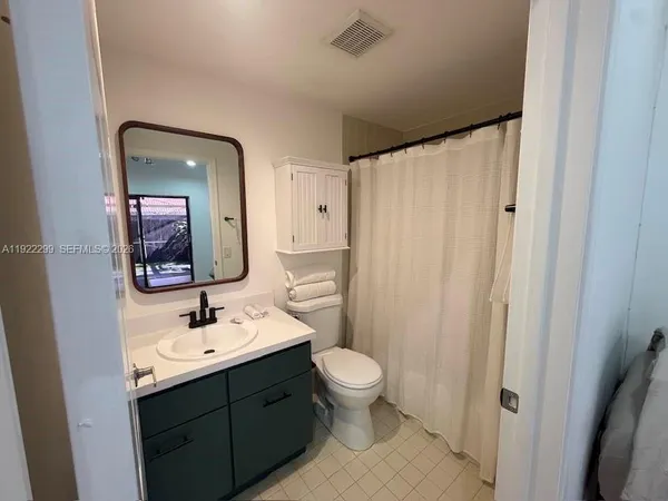 $2,500 | 13680 Yarmouth Court, Unit C, Wellington, FL 33414