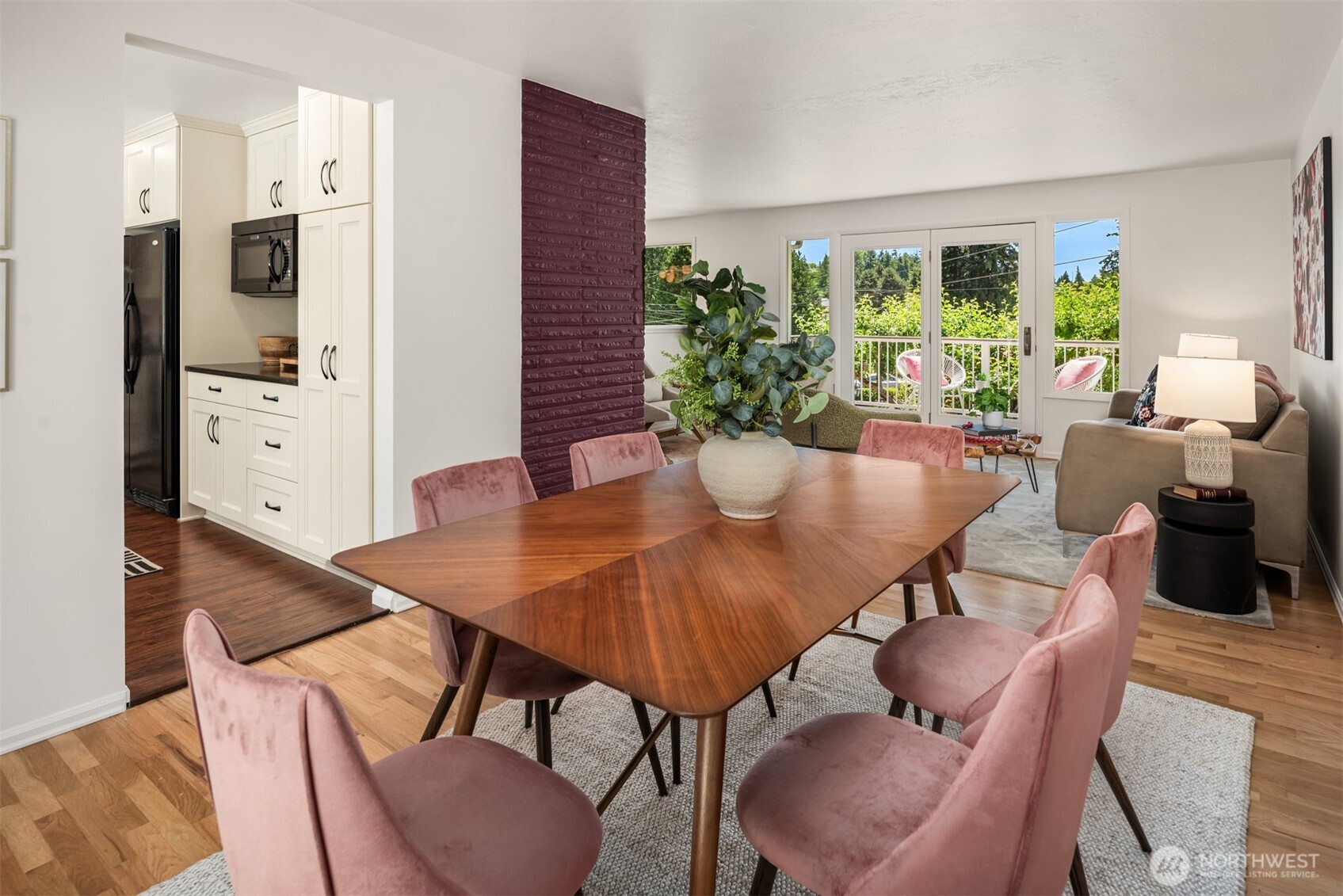 18025 70th Place West Edmonds, WA 98026 - Photo 9 of 40