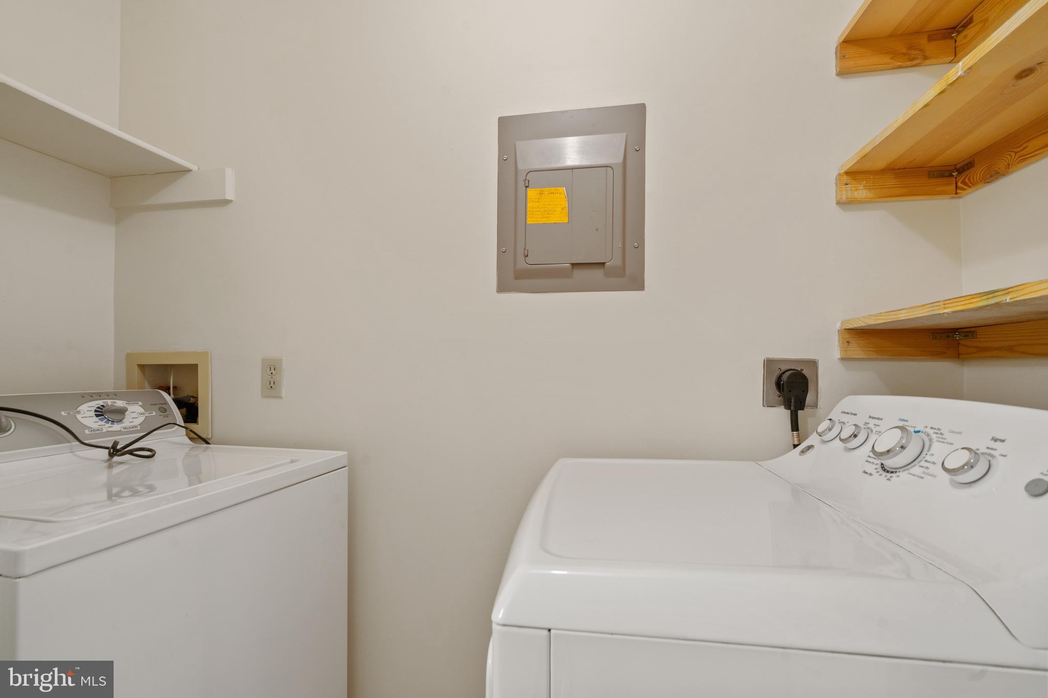 2303 Hunter's Run Drive, Unit 2303 Reston, VA 20191 - Photo 25 of 38 Washer and Dryer