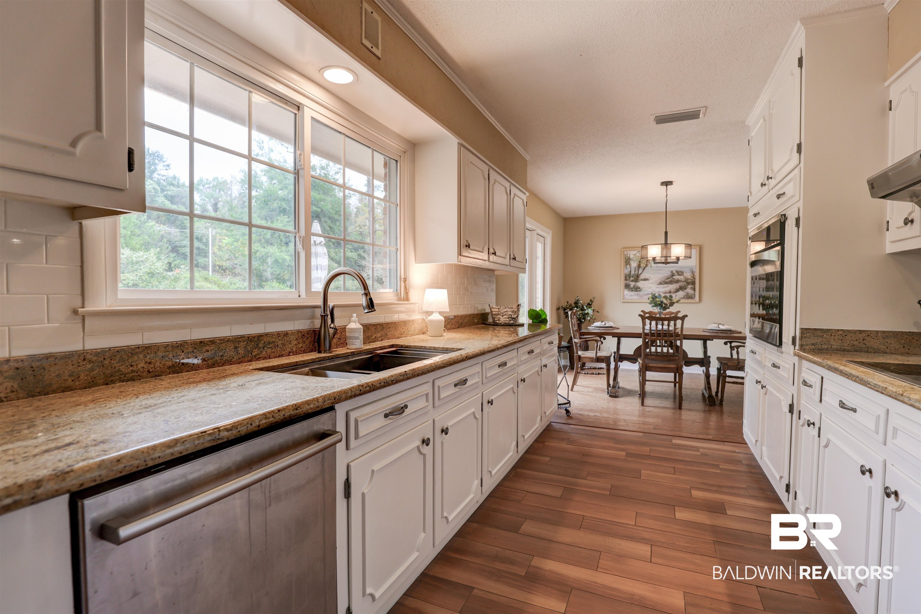 607 Hancock Road Fairhope, AL 36532 - Photo 8 of 28