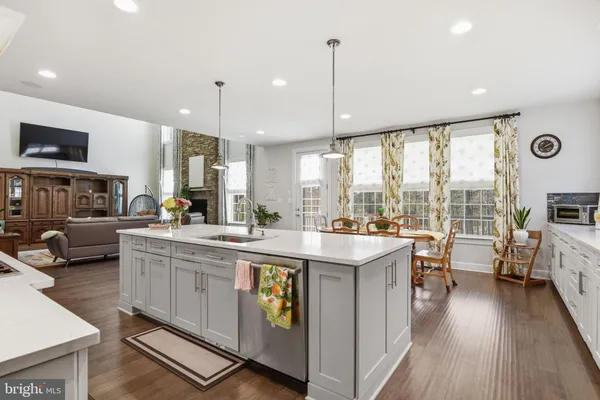 $1,850,000 | 6820 Lilly Belle Court, Centreville, VA 20120