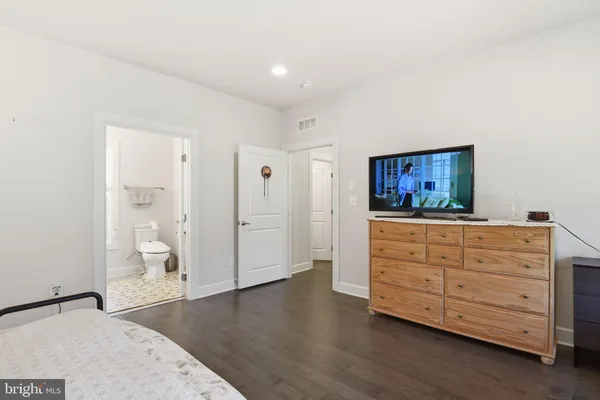 $1,850,000 | 6820 Lilly Belle Court, Centreville, VA 20120