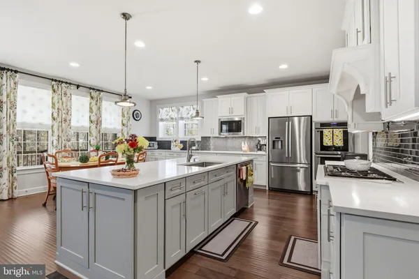 $1,850,000 | 6820 Lilly Belle Court, Centreville, VA 20120