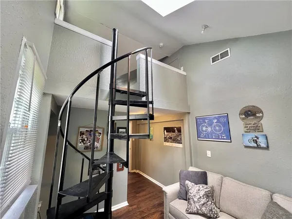 $350,000 | 8207 Hemlock Street, Overland Park, KS 66204