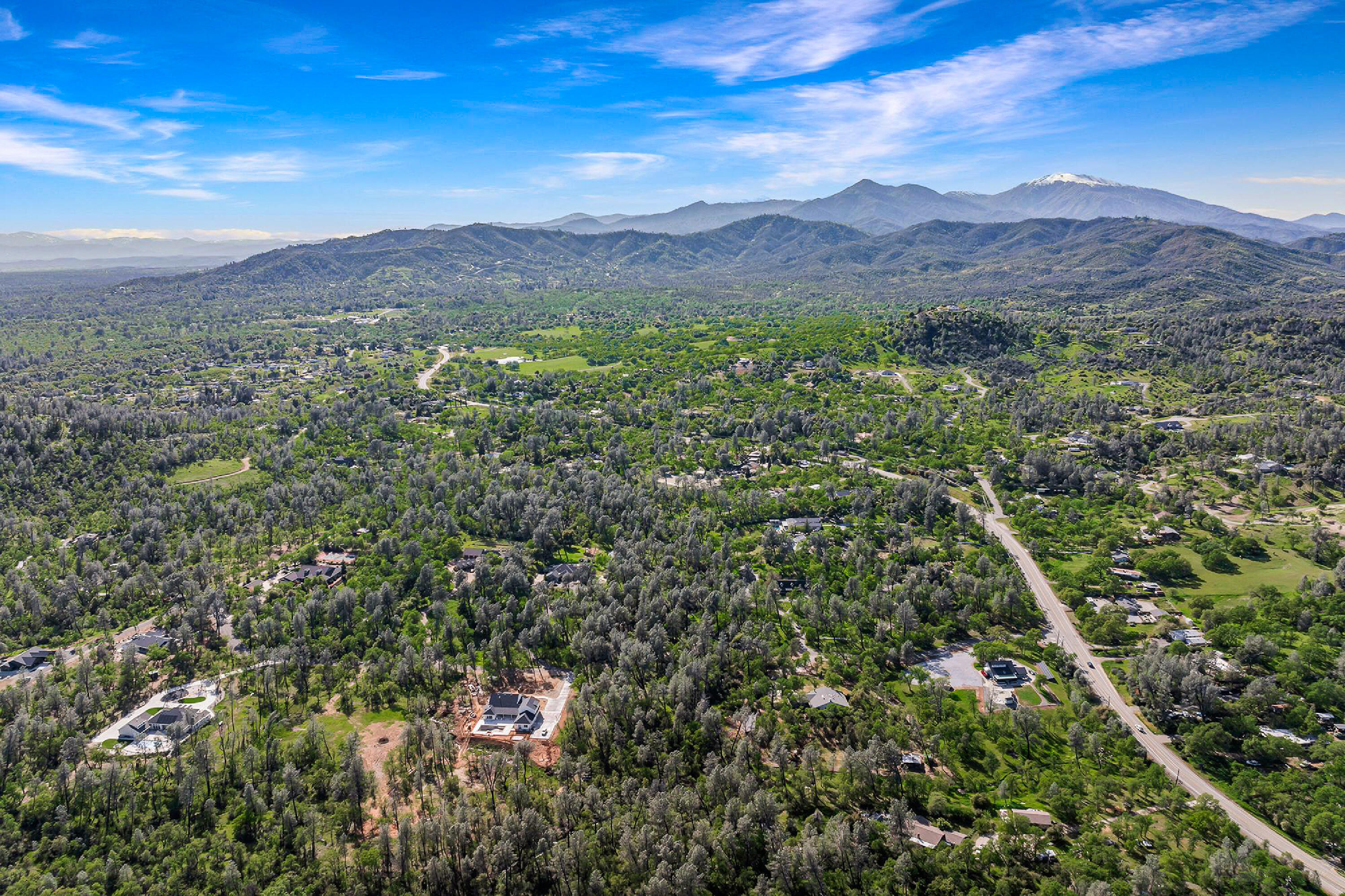 9200 Silver King Road Redding, CA 96001 - Photo 7 of 14 Photo 203080024 I