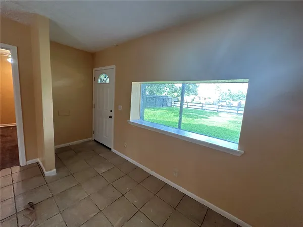 $1,400 | 9334 Lomax Street, Houston, TX 77093