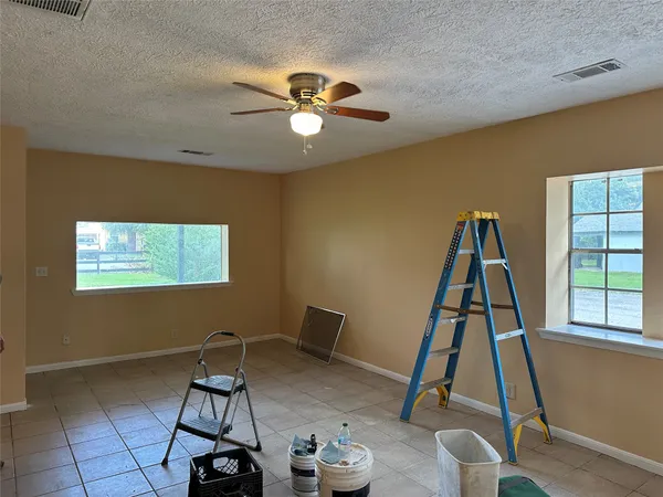$1,400 | 9334 Lomax Street, Houston, TX 77093