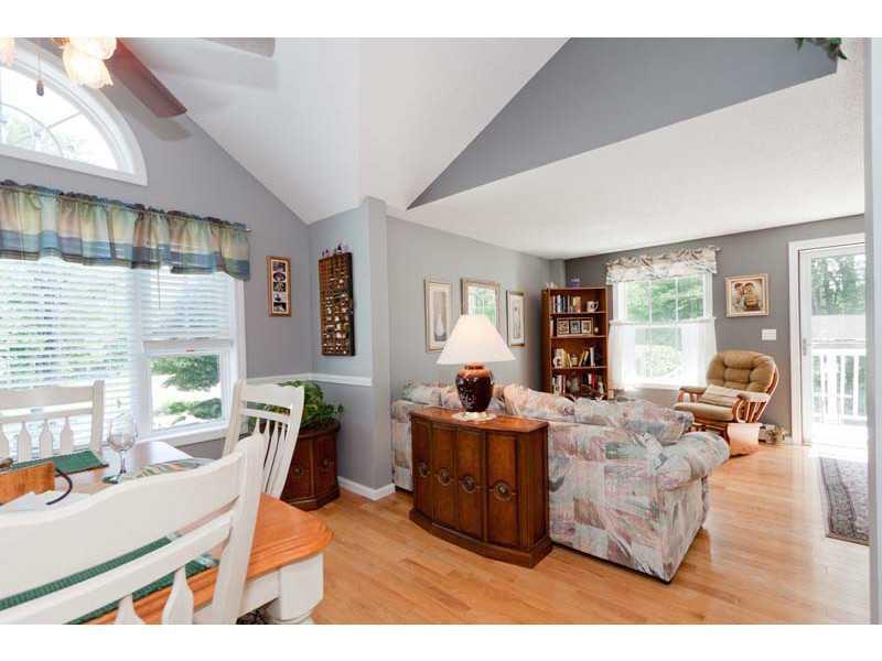 9 Cascade Road, Unit C8 Old Orchard Beach, ME 04064 - Photo 8 of 35 Dining Room.