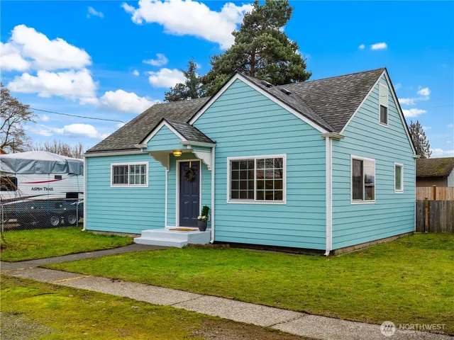 $480,000 | 922 5th Street Northwest, Puyallup, WA 98371