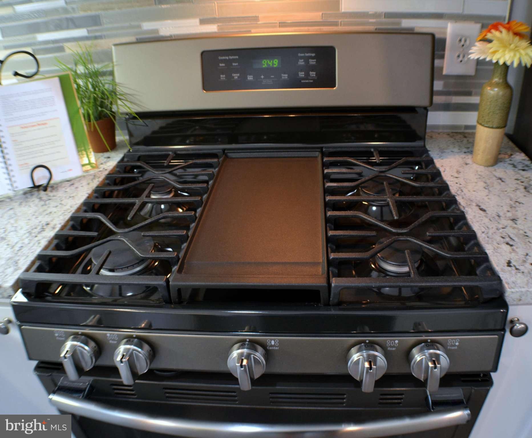 1302 Ava Road Severn, MD 21144 - Photo 28 of 30 Stainless Steel Gas Stove w/Center Grille