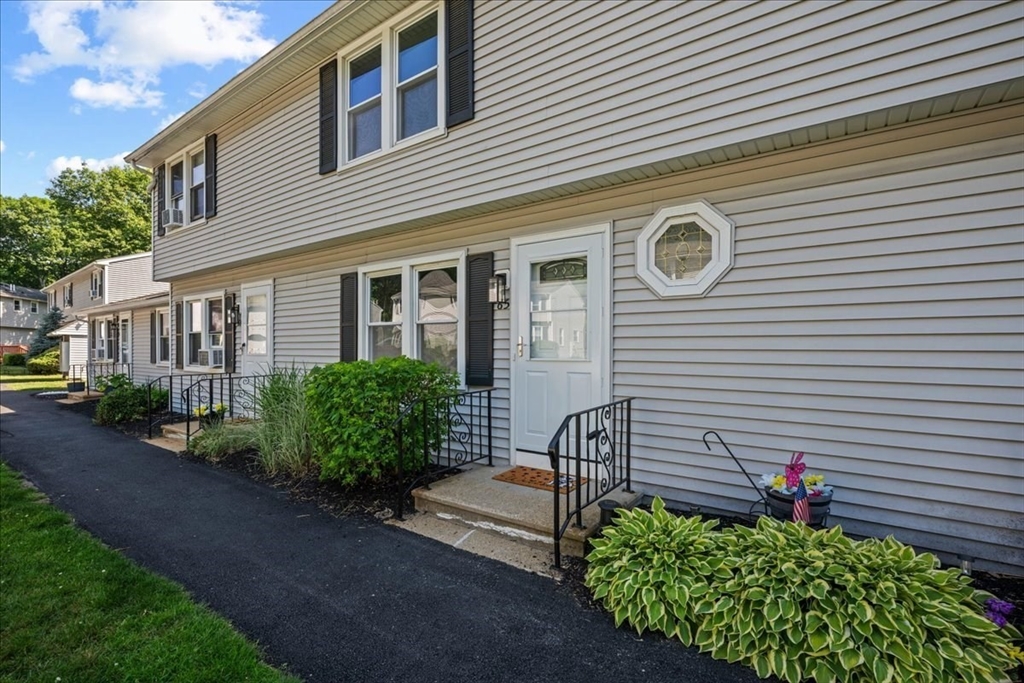 270 Sunderland Road, Unit 65 Worcester, MA 01604 - Photo 1 of 38